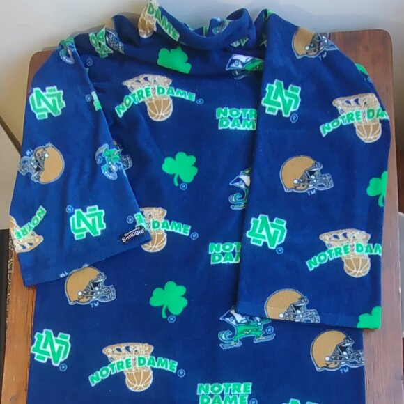 Notre Dame Fighting Irish Collegiate Snuggie Blanket w/ Sleeves  Adult OS - Picture 4 of 10